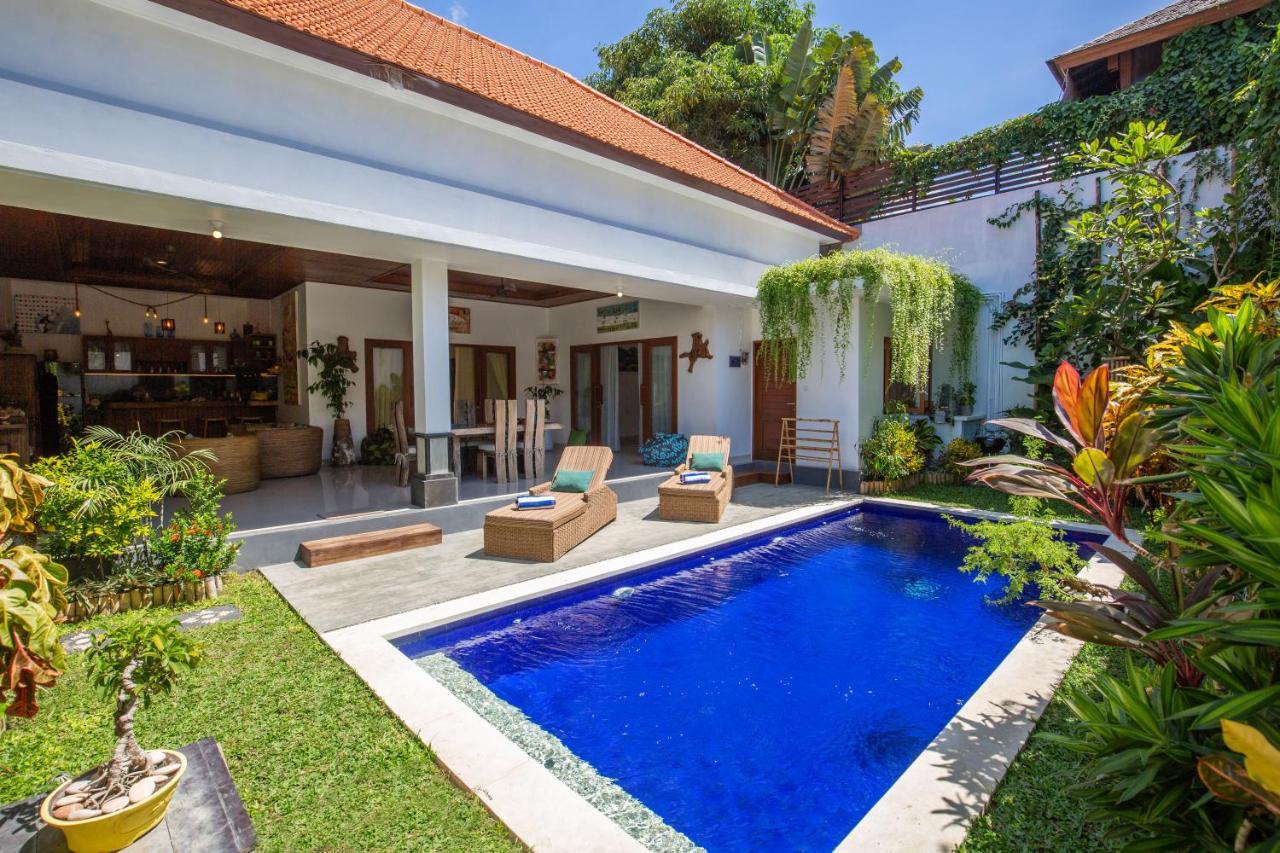 MasBro ART villas Seminyak Esterno foto